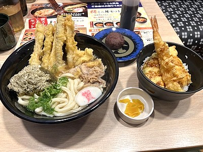 資さんうどん尻手店 メニュー